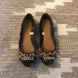 Merona Leopard print flats with chain detail